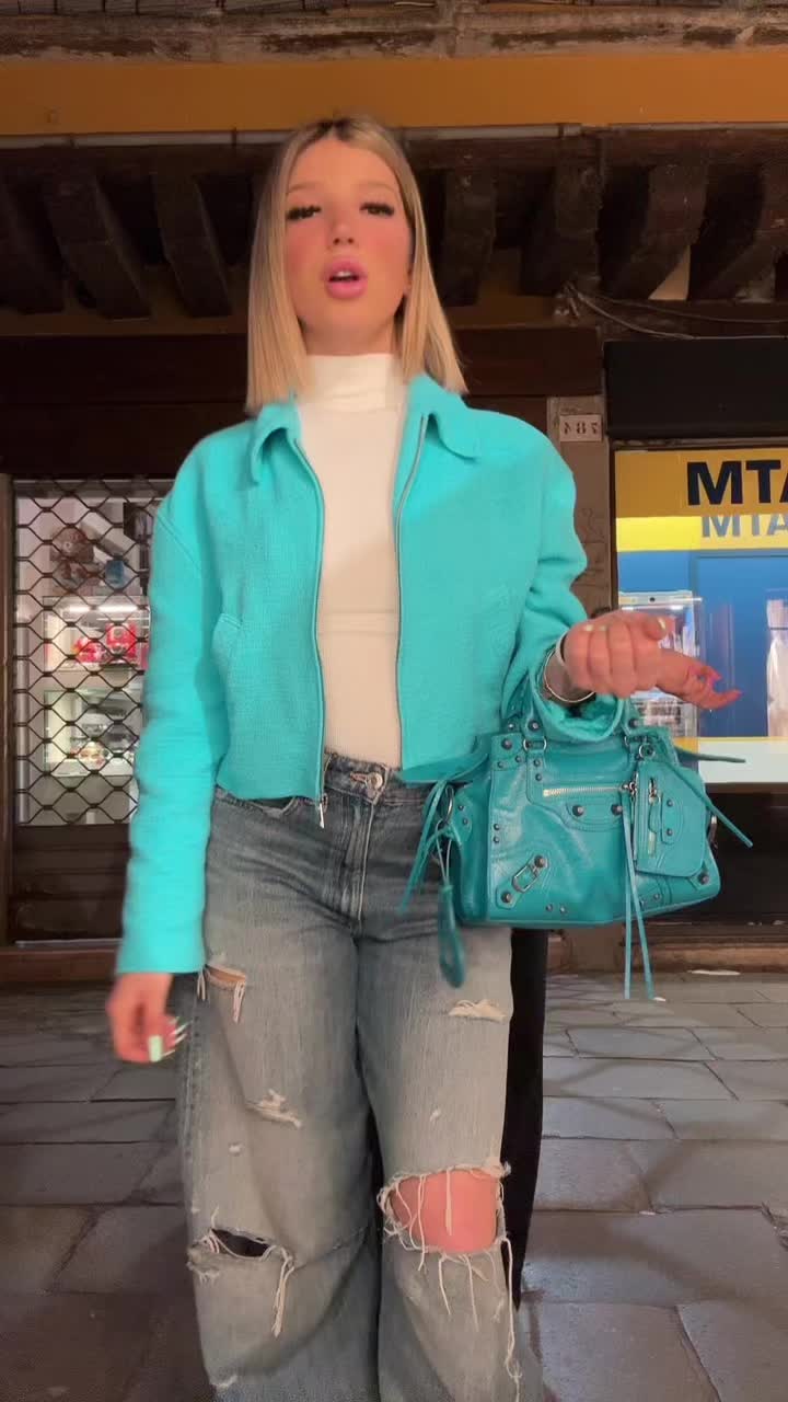 @lisabonazzaa