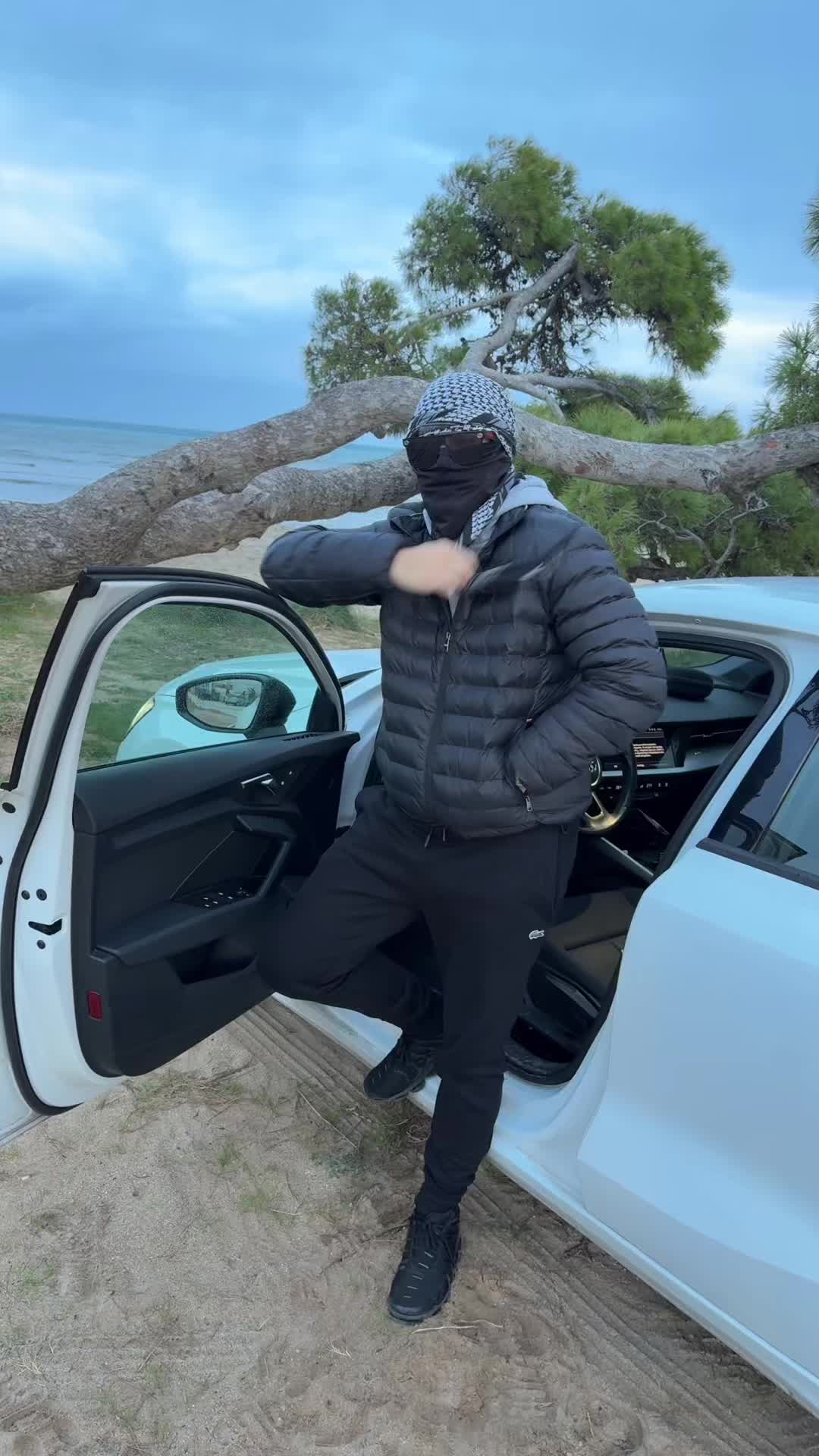 @skez.210