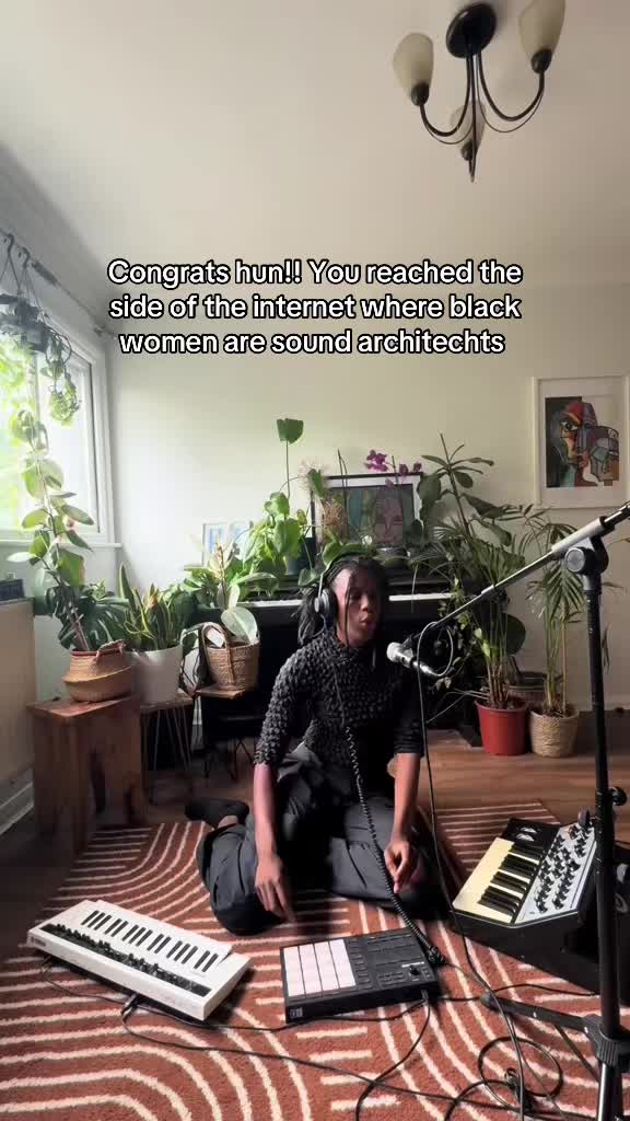 @Sola