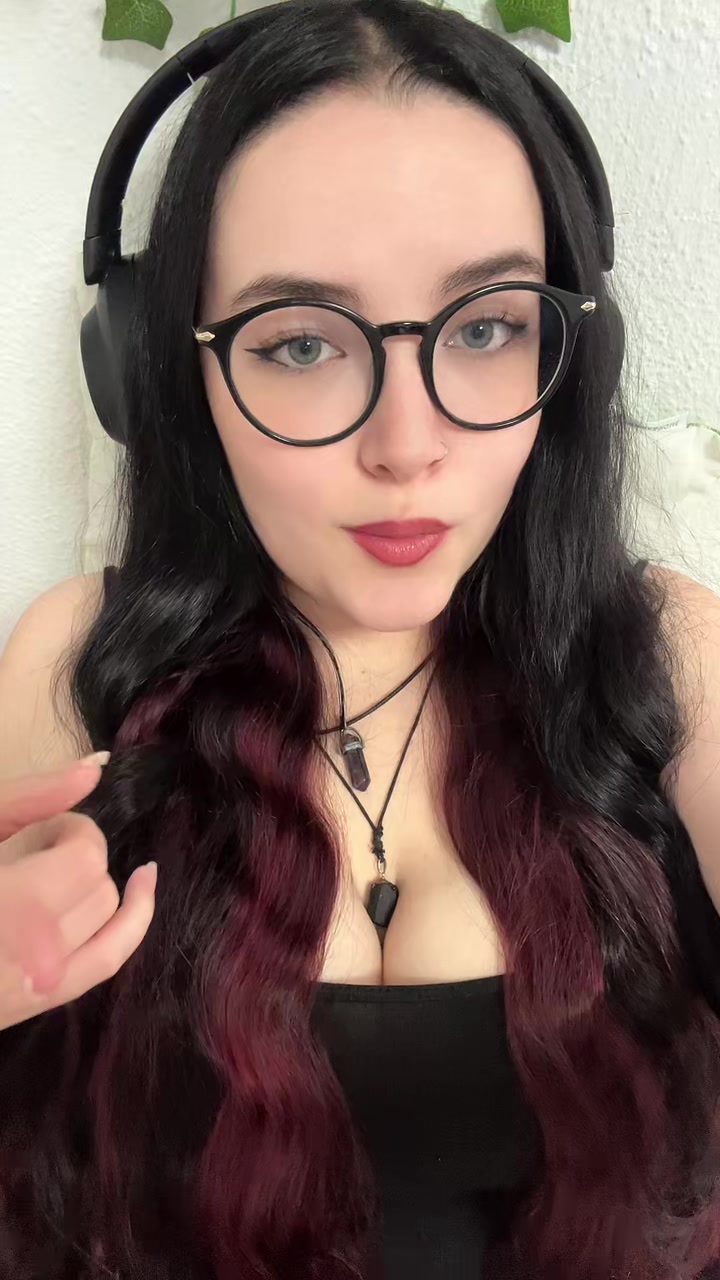 @🦋🐱