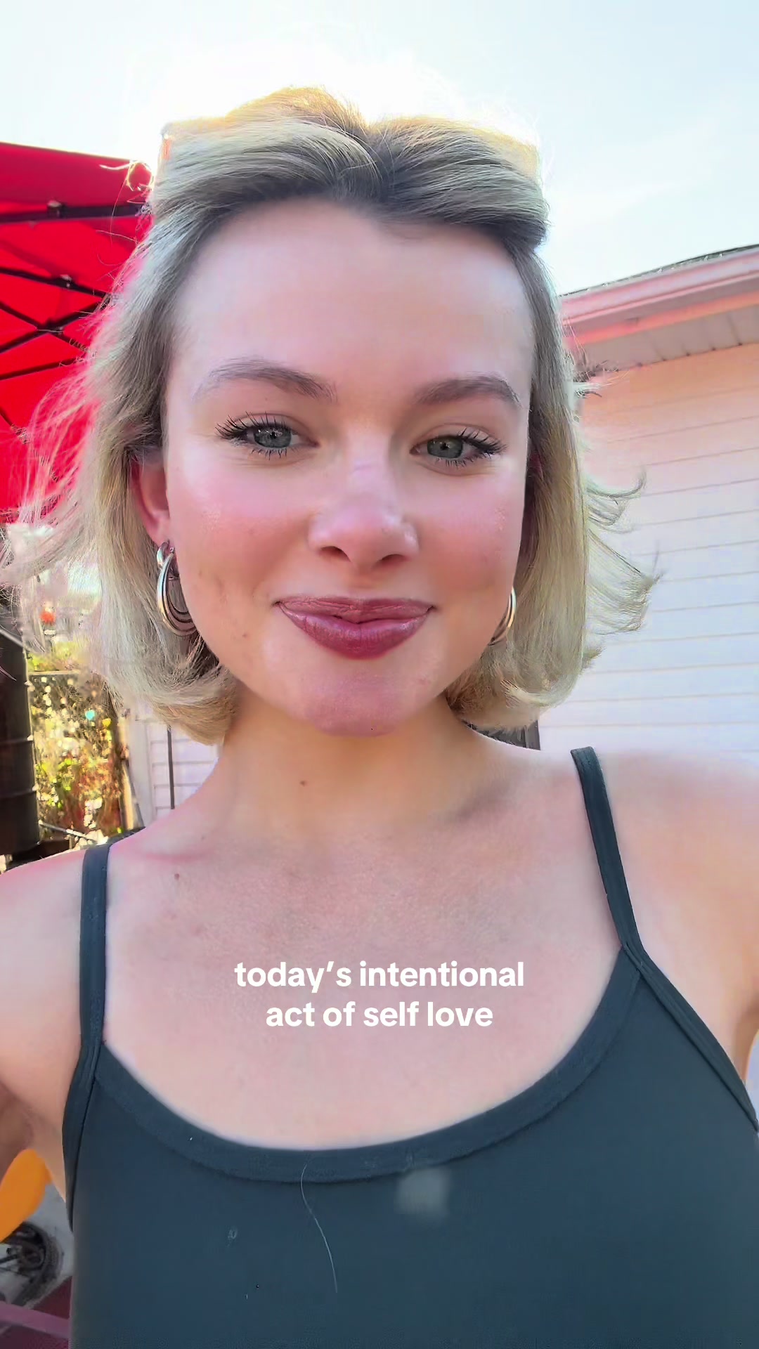 @Lena Luszczynska