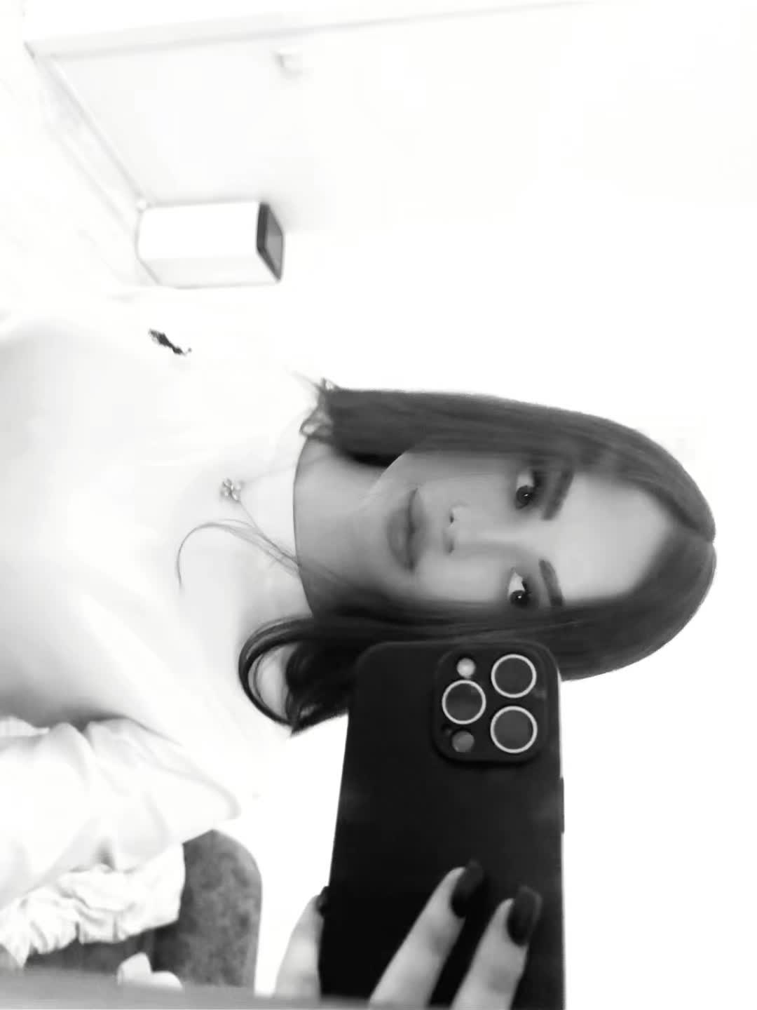 @ellllliiiza