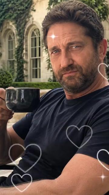 @Gerard Butler🧿