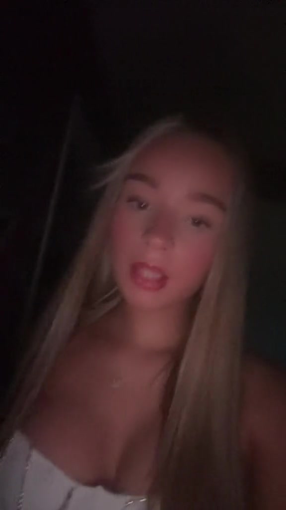 @lily