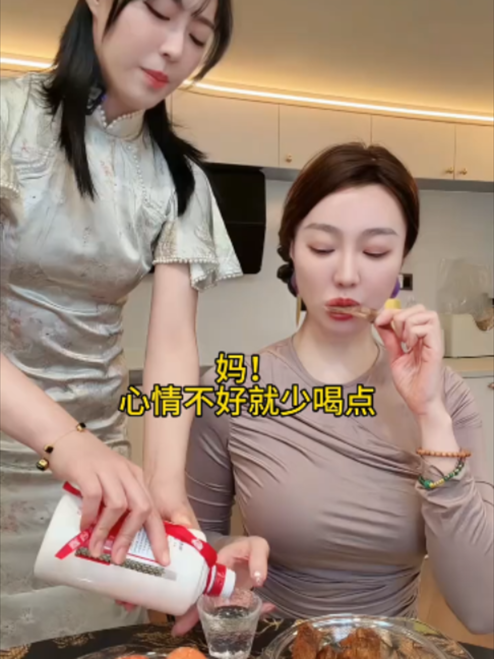@关注才回复