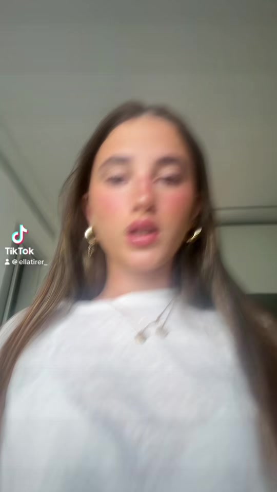 @Ellaspam_