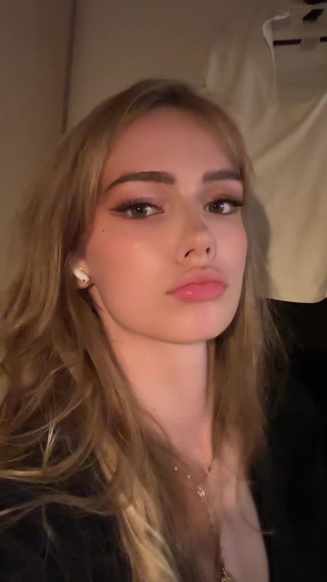 @Eva