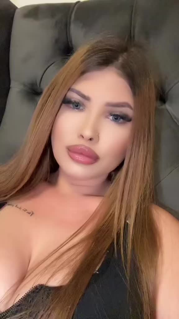 @Bibi11
