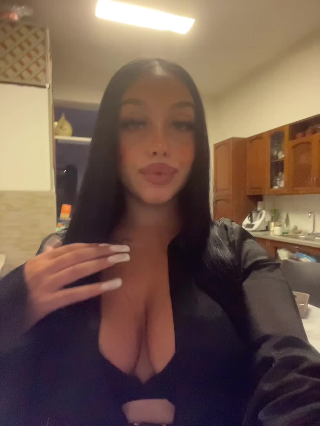 @letiros_