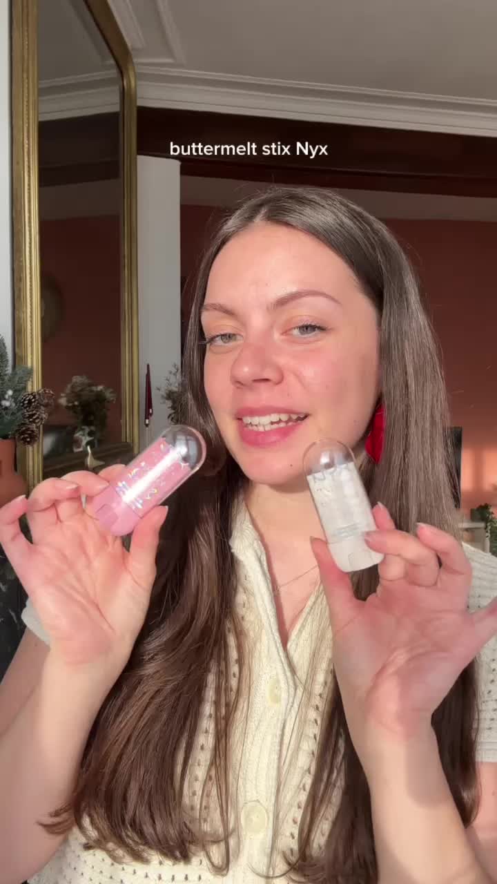 @L&eacute;a