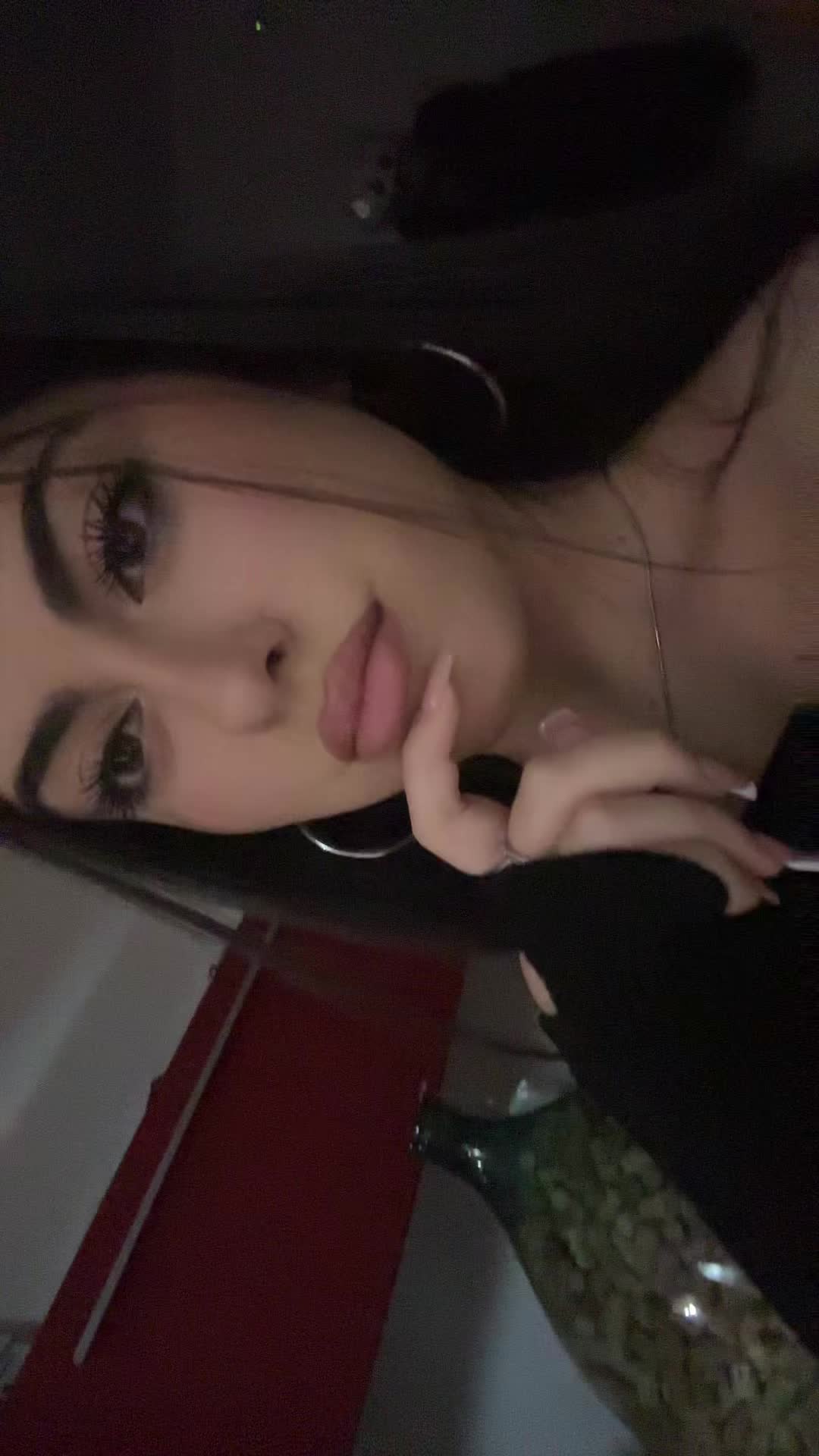 @🧛🏻♀️