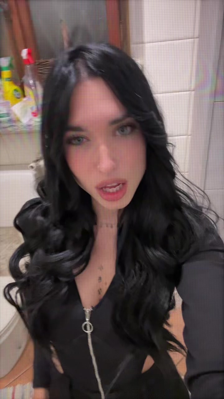 @𝑽𝒂𝒍𝒆𝒓𝒊𝒆