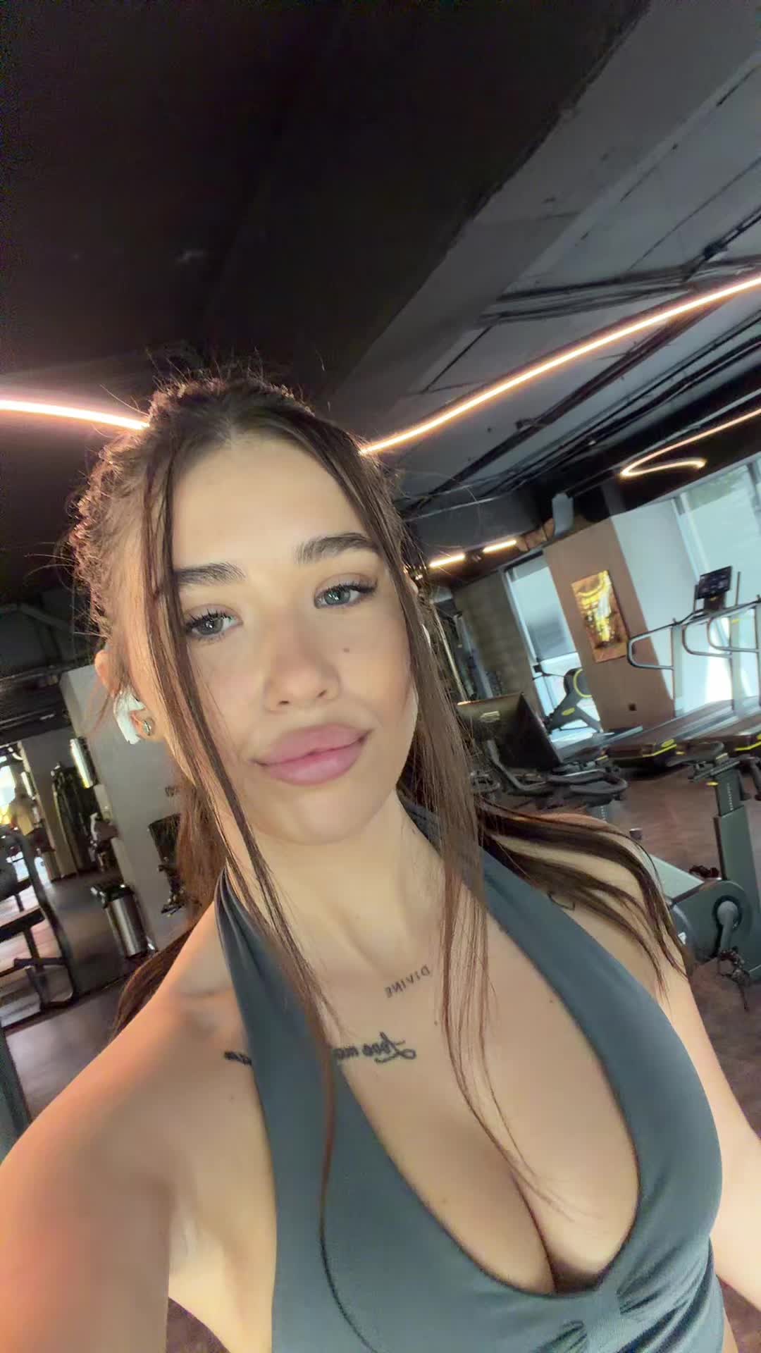 @Larisa