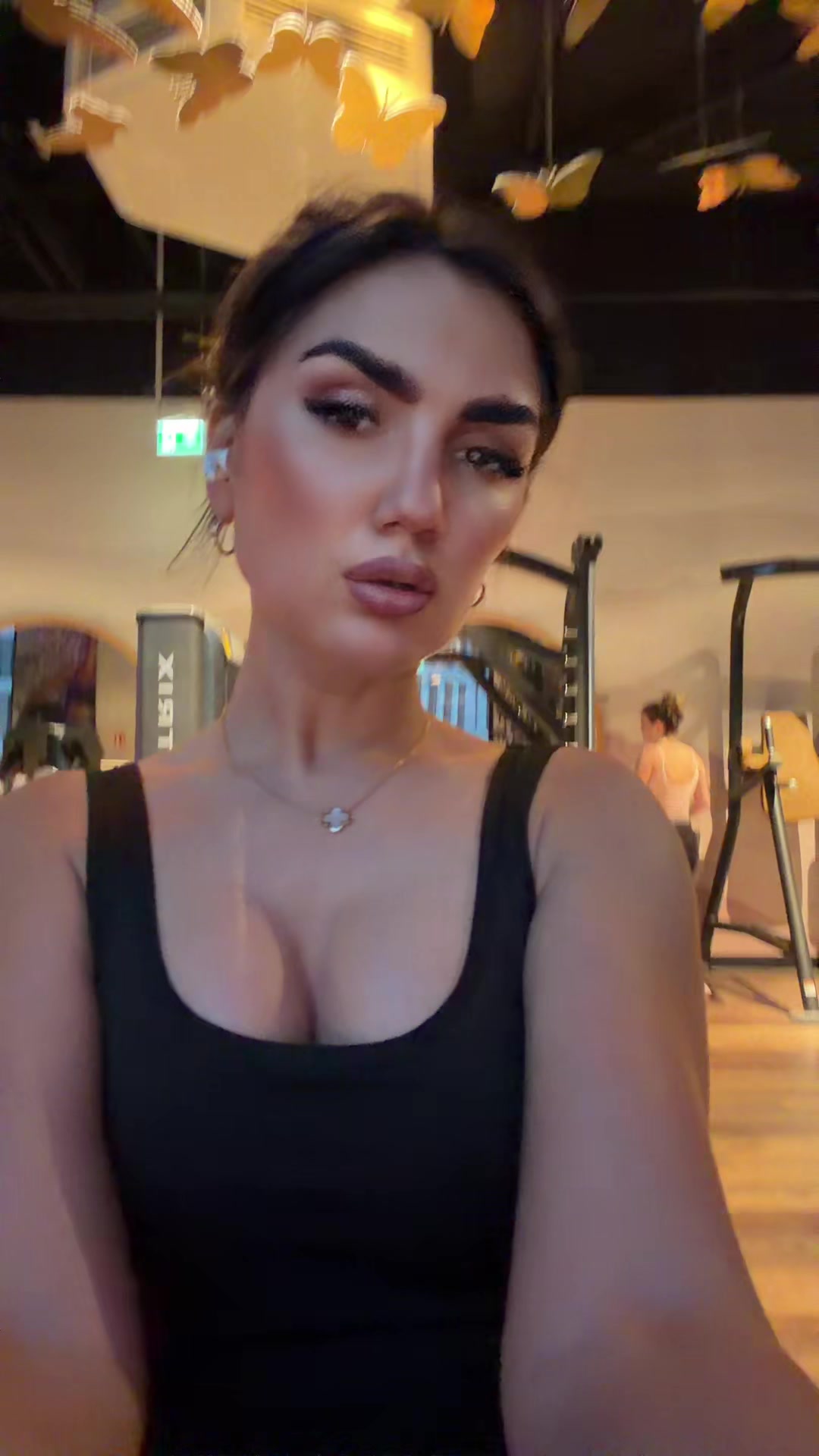 @👠👠👠