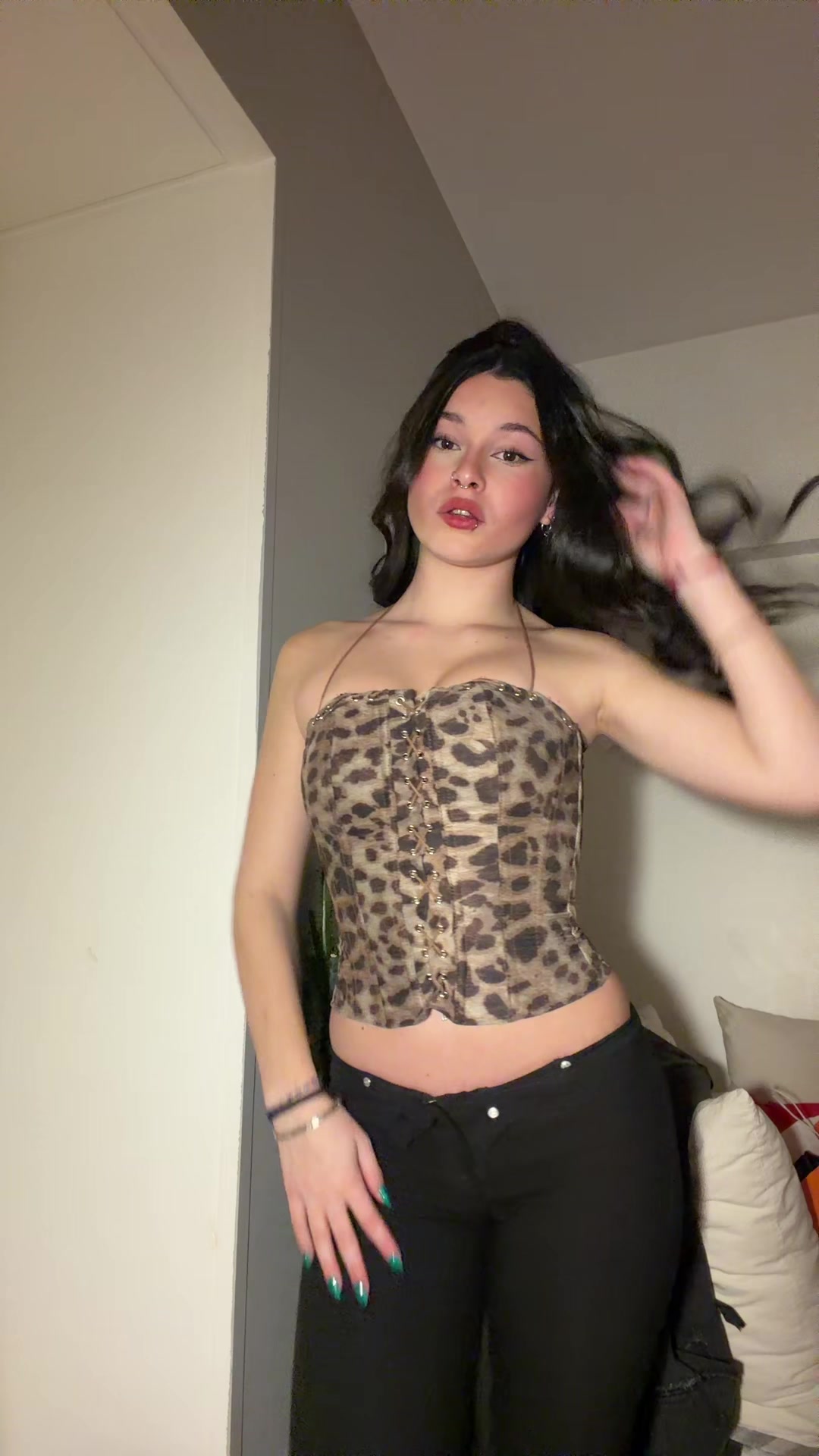 @Eleeee