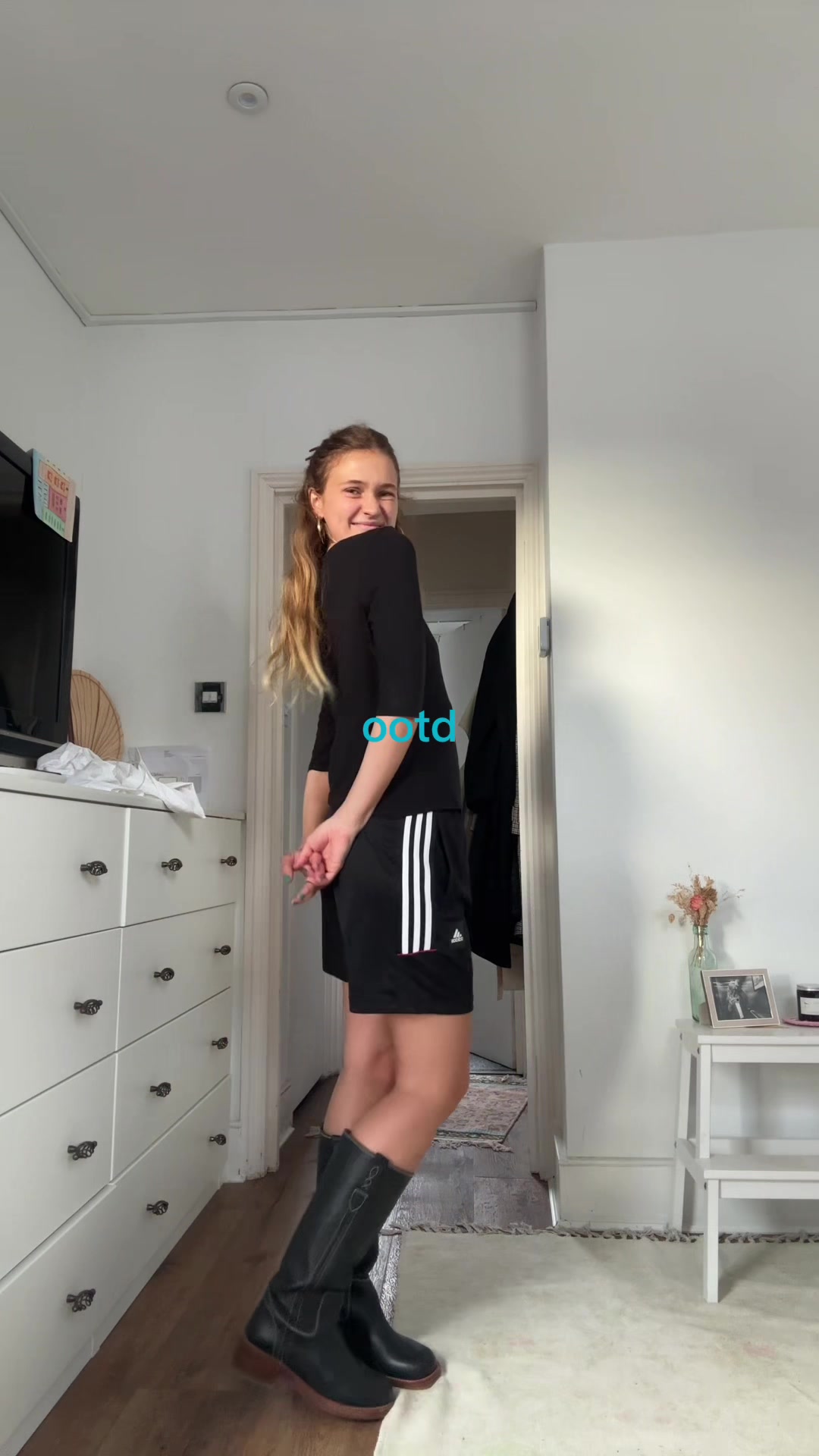 @izzy.markham