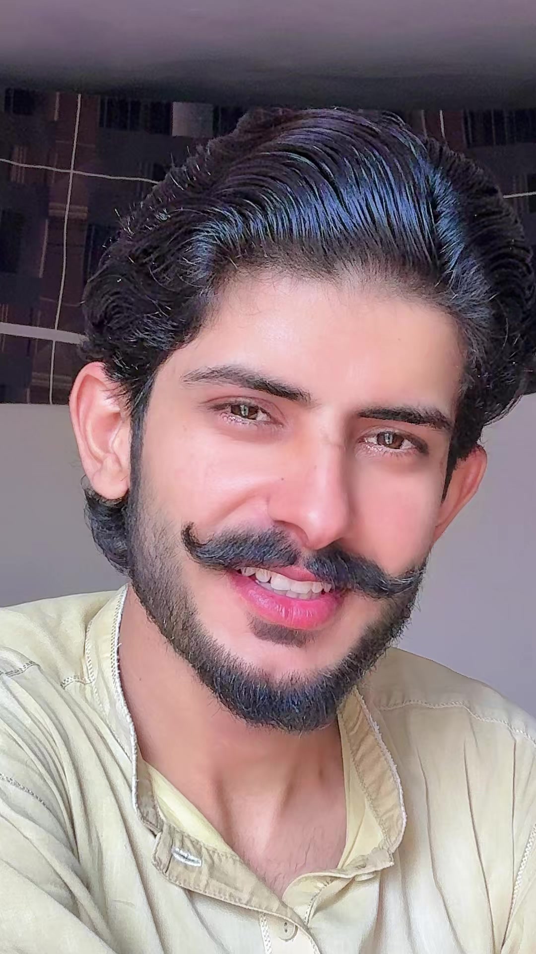 @𝗔𝗱𝗲𝗲𝗯 𝗔𝗳𝗶𝗲