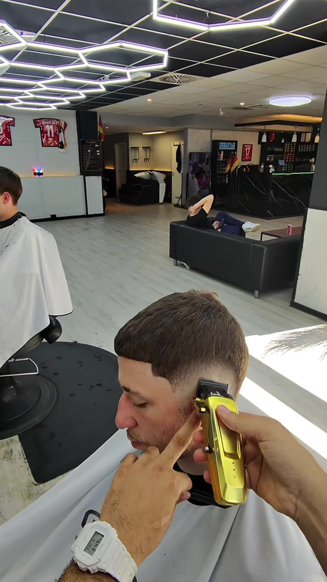 @Royalbarbershop