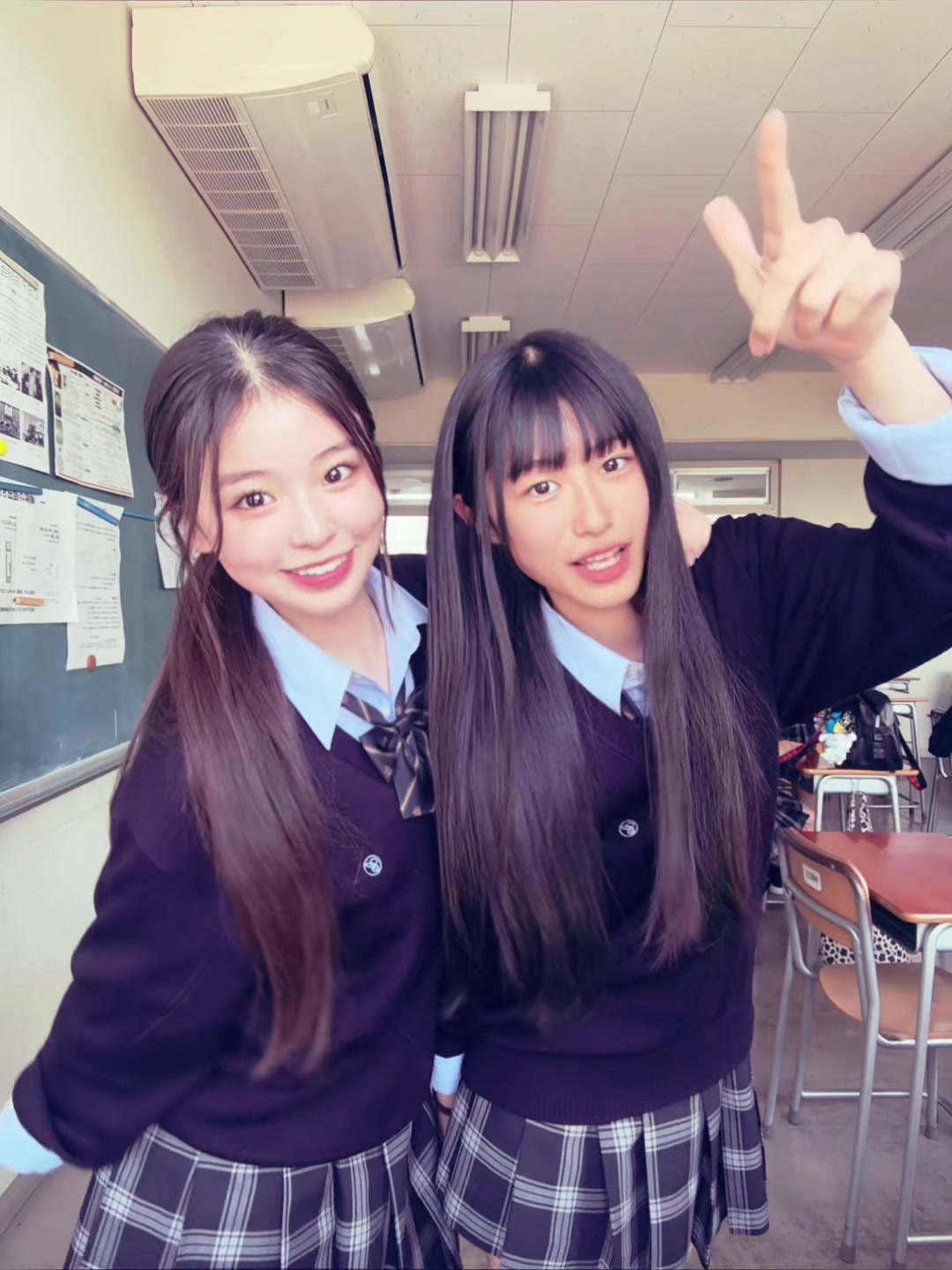@Hana