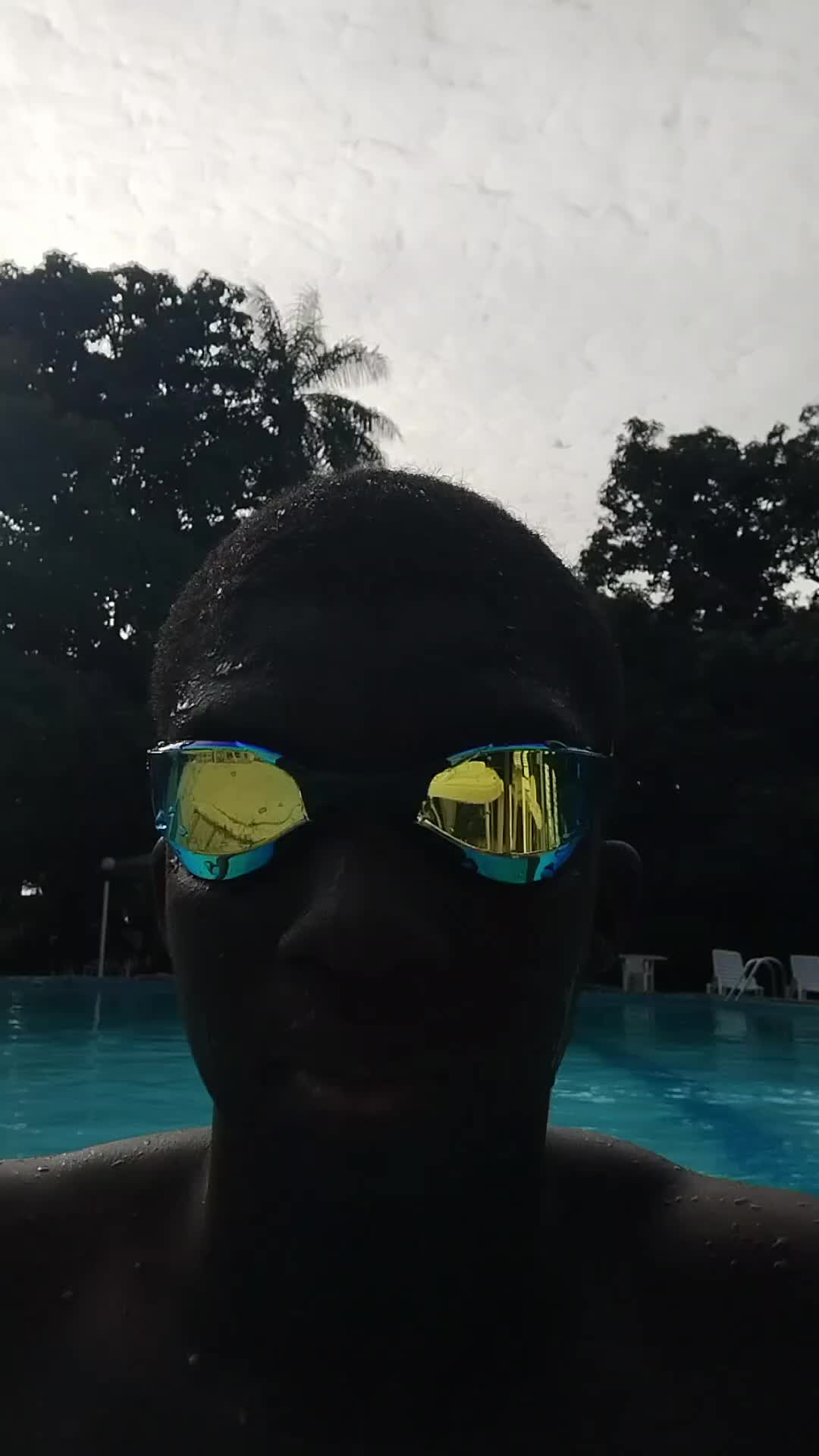 @fallou  🏊🏿&zwj;♂️🇸🇳💛💙✪☪