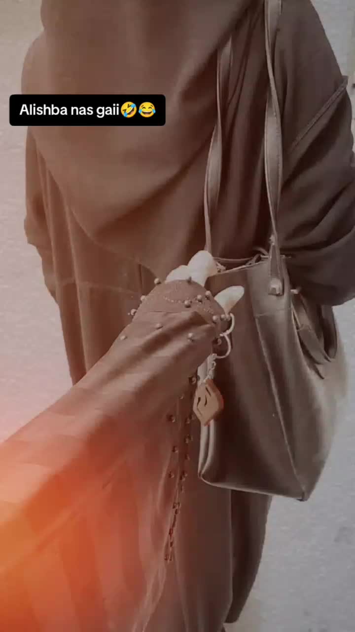 @Aneeسa🎀