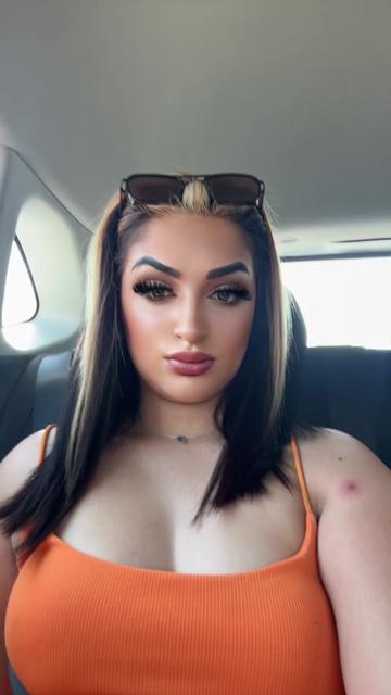 @kareenaxox_