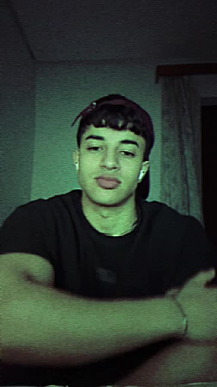 @😇Adam😈