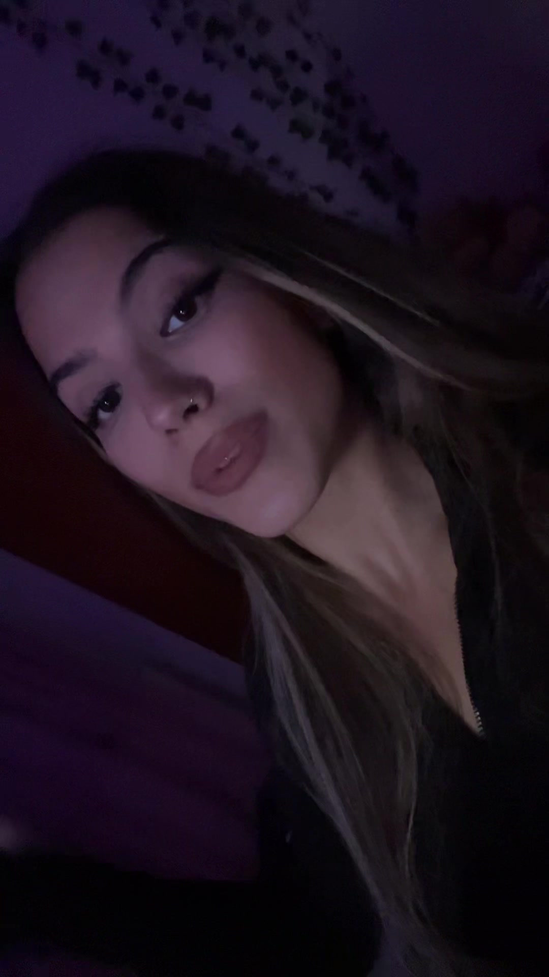 @feniaaa_.