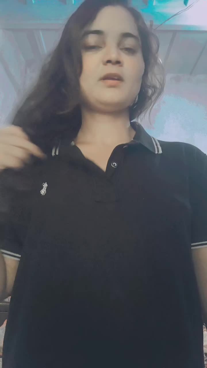 @Model Fara Malik