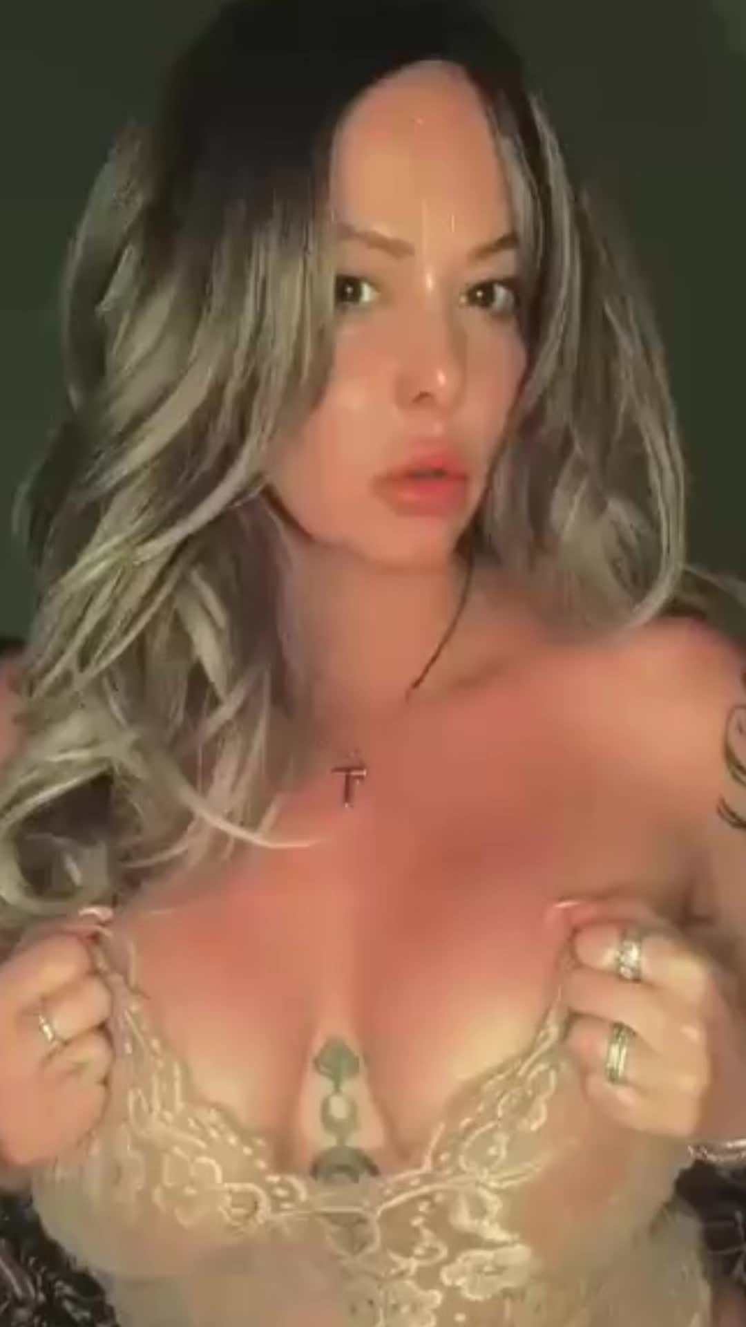 @Skye Taylor ✈️ Skylinesecrets