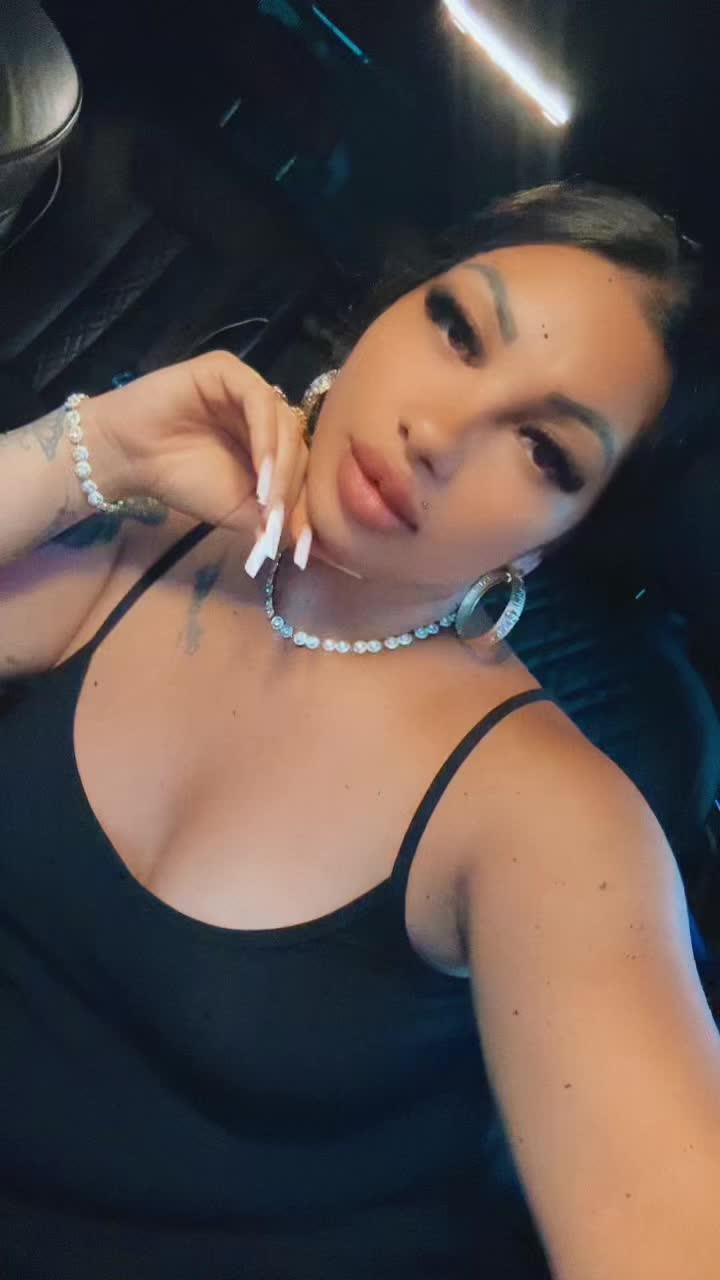 @❤️Selena sely❤️