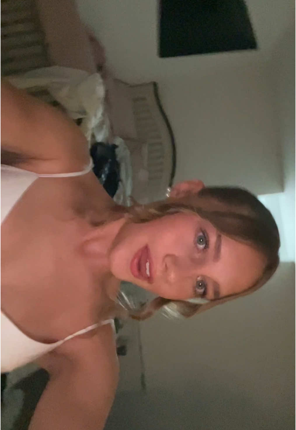 @E.F🍒