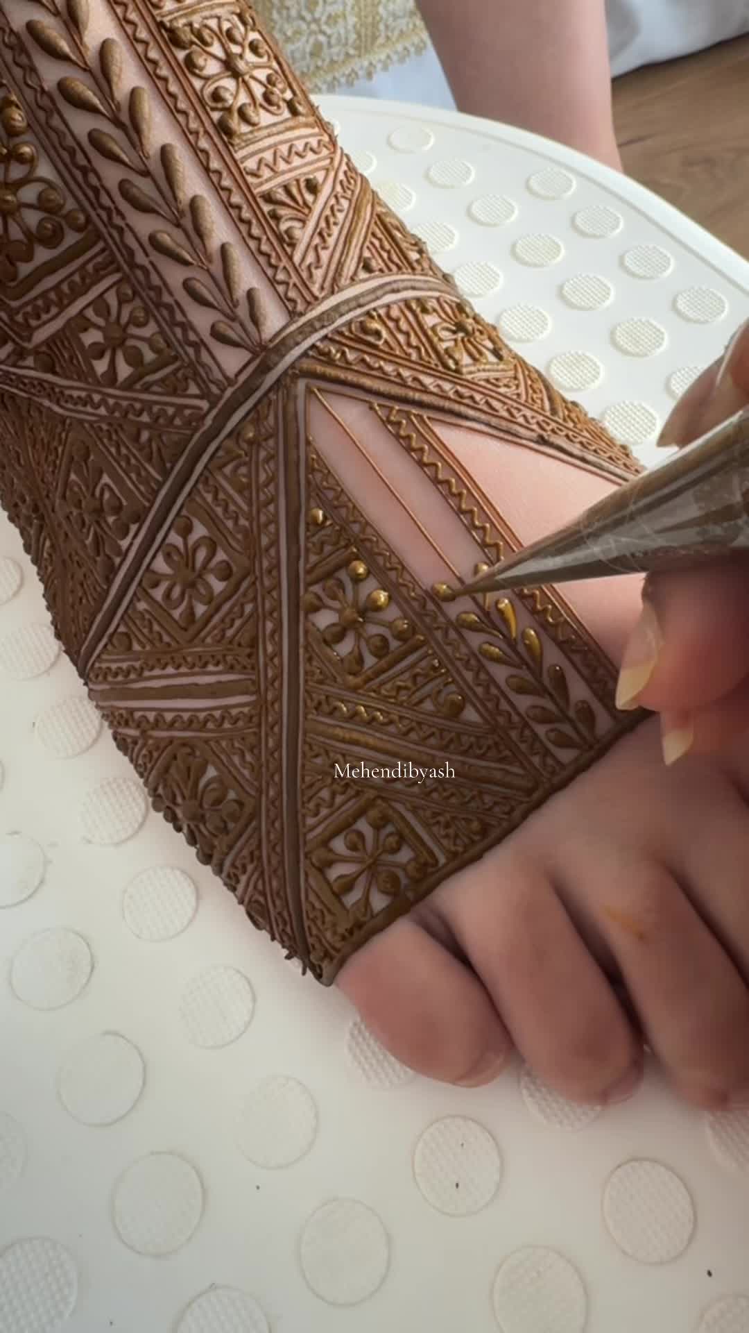 @MehendibyAsh