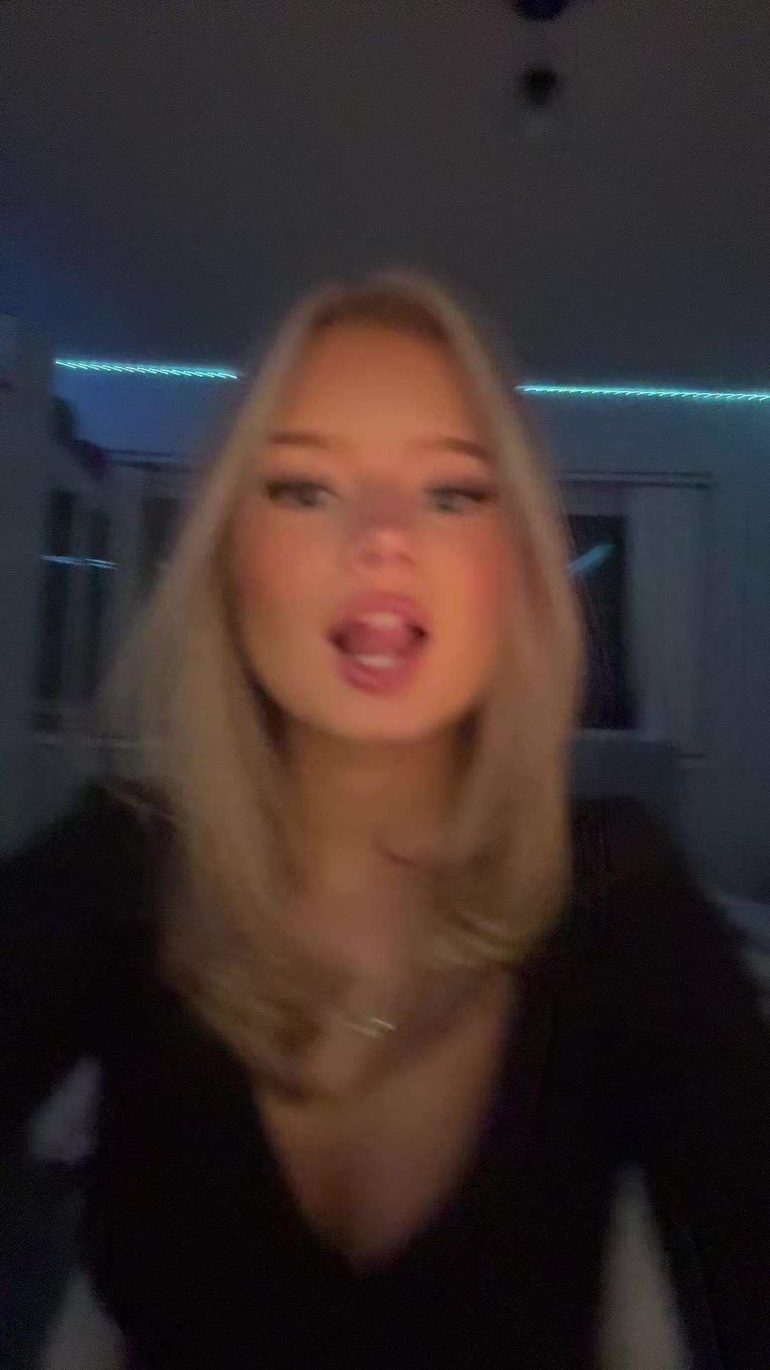 @ellieann