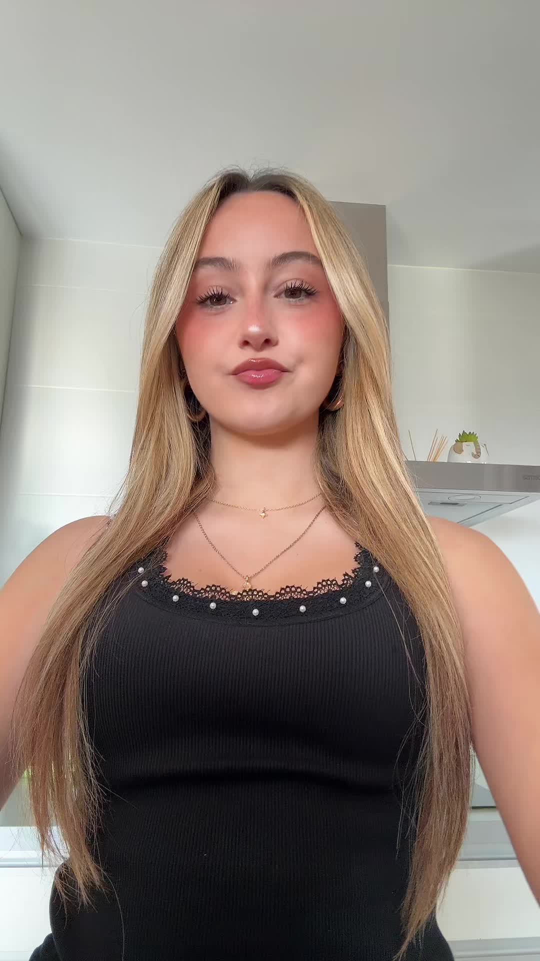 @carlaatraverr2