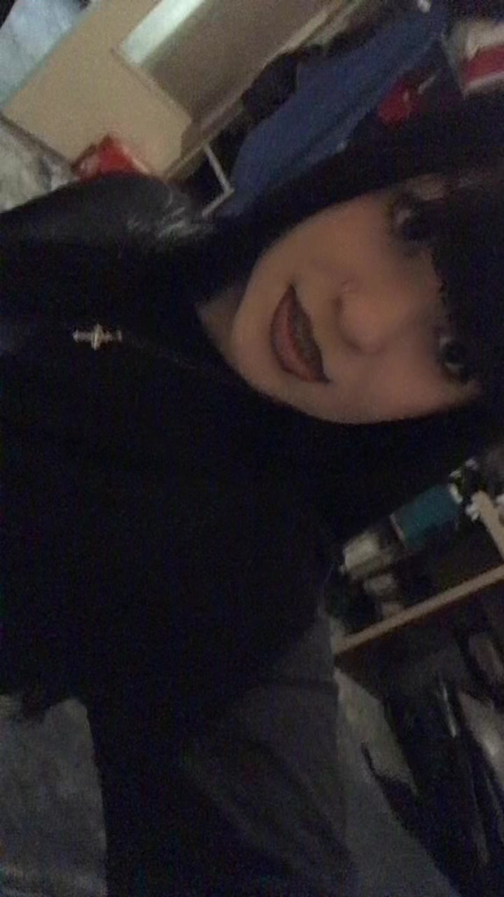 @♱