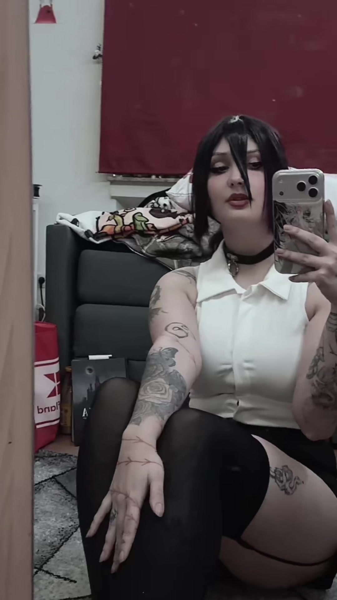 @liavandia_