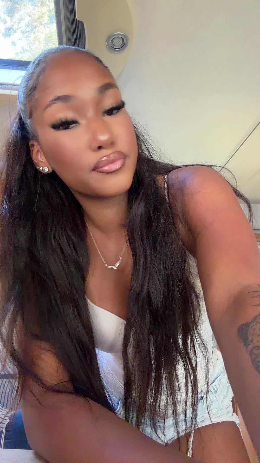 @Anissa🐆