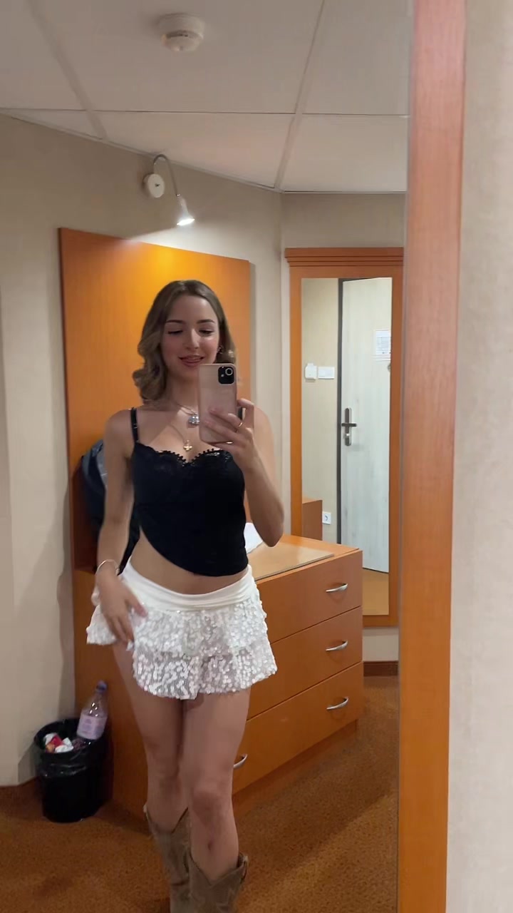 @Elisaaaa