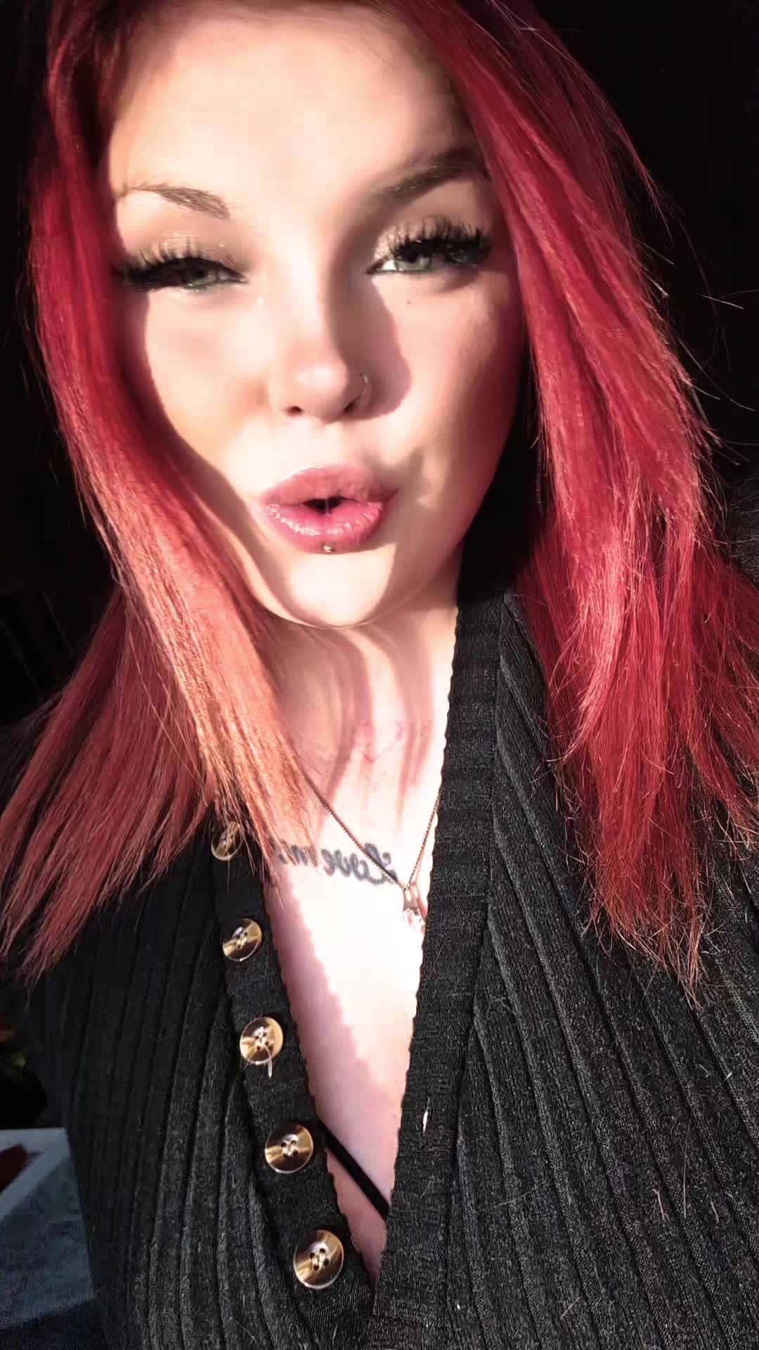 @Laraloooou 🦋🦦