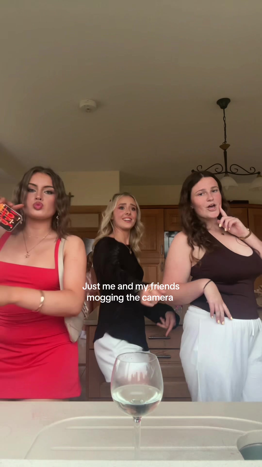 @ellaxorxx