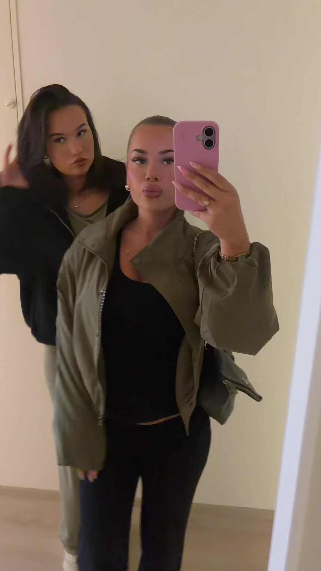 @moisioida
