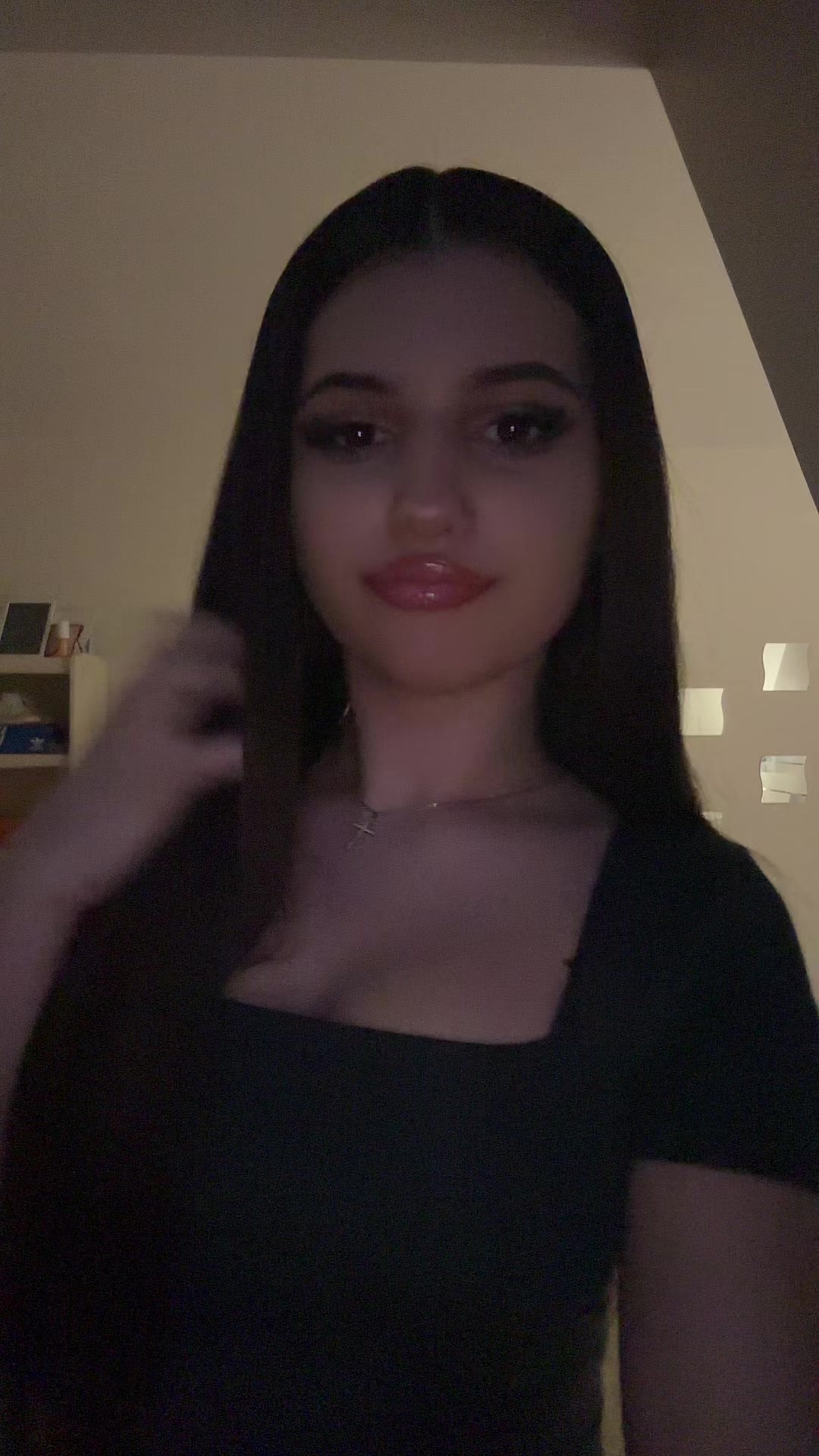 @𝑬