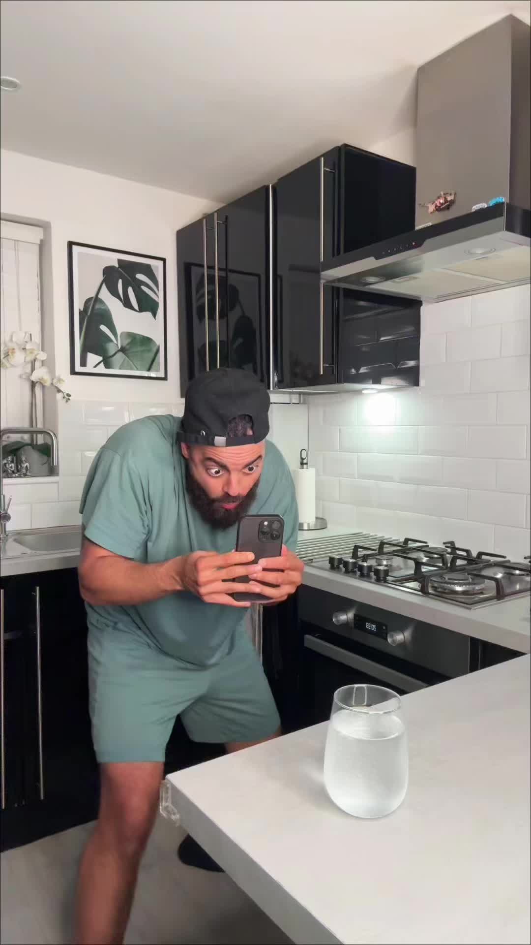 @Azz