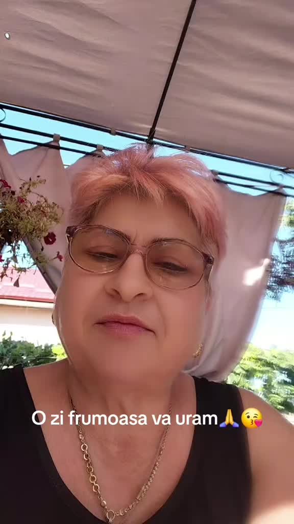 @Elyilie