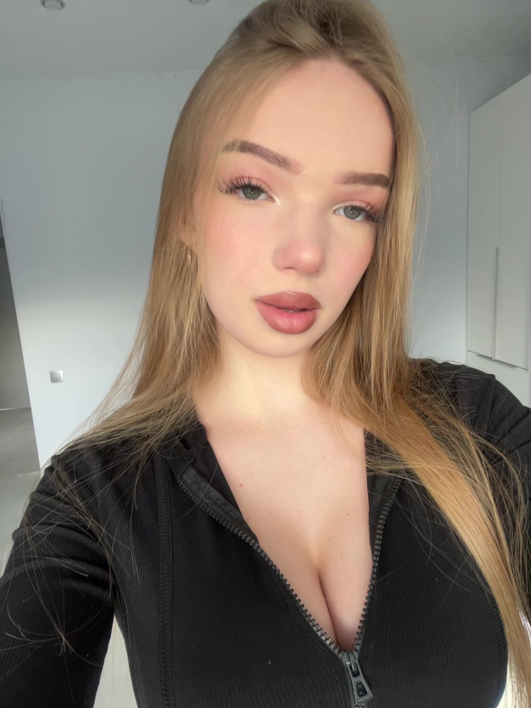 @julkxw1