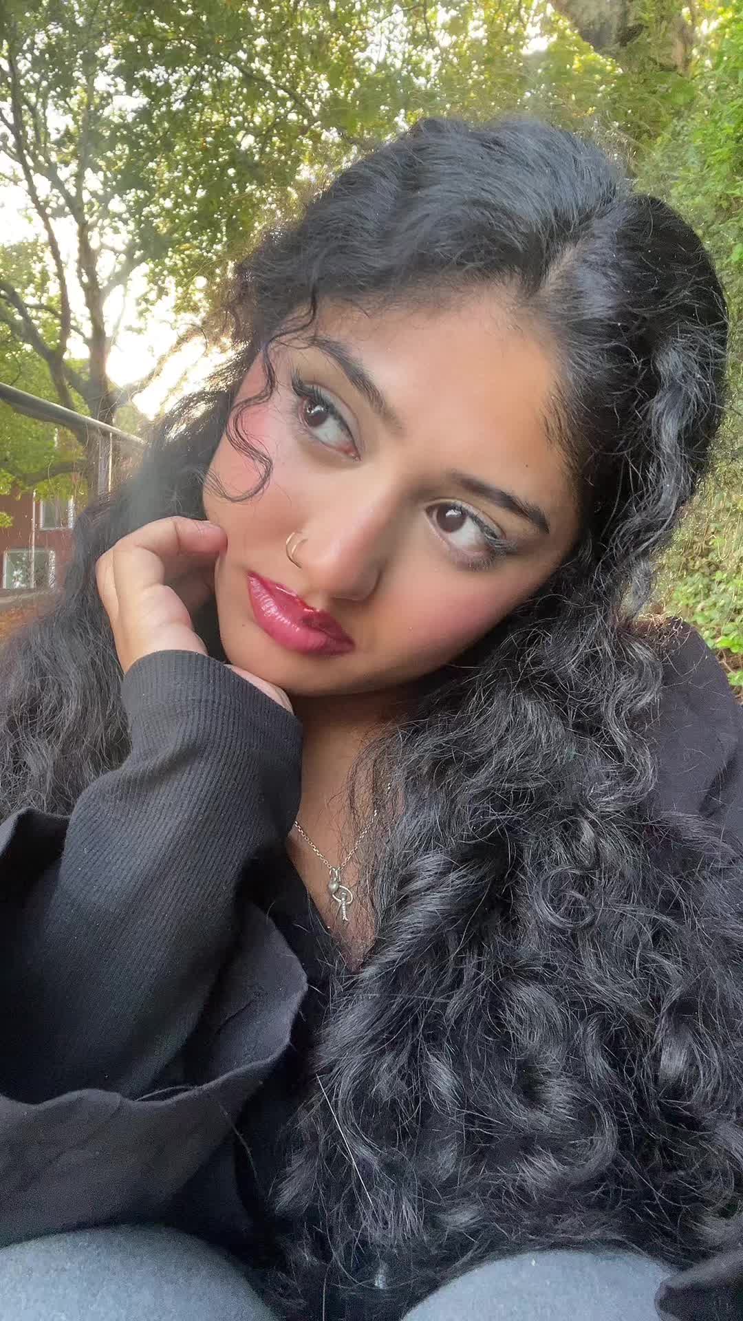 @Roeqayyah