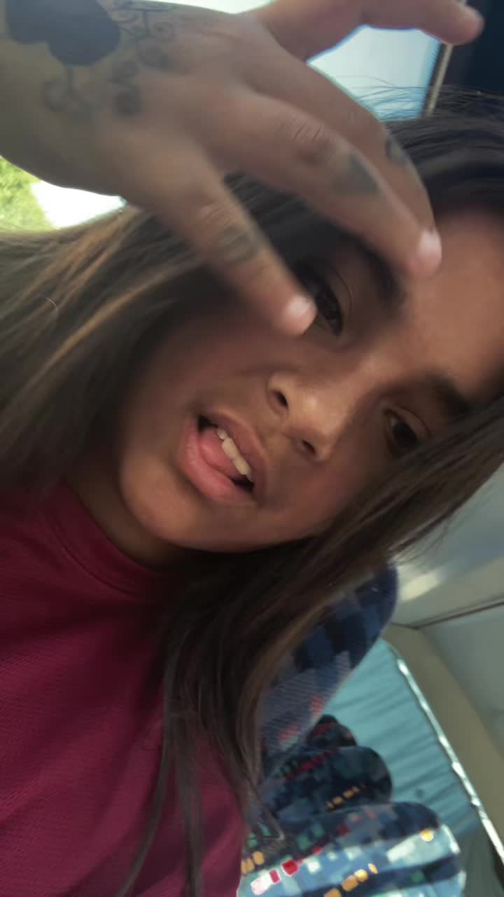 @Brunetka_debilka