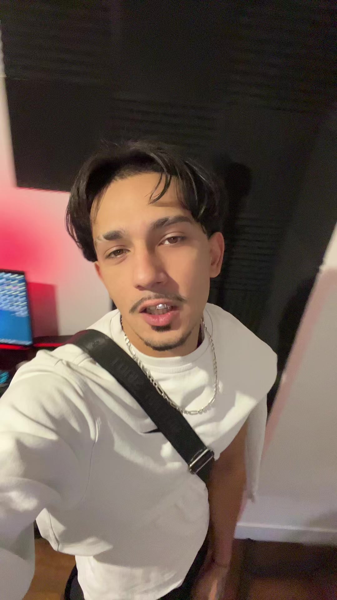 @E N V Y
