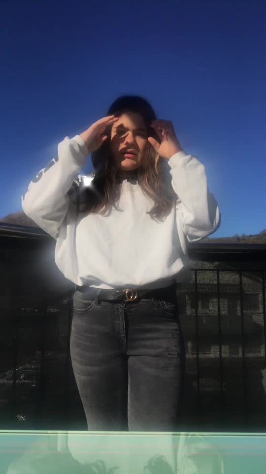 @Lara🤪